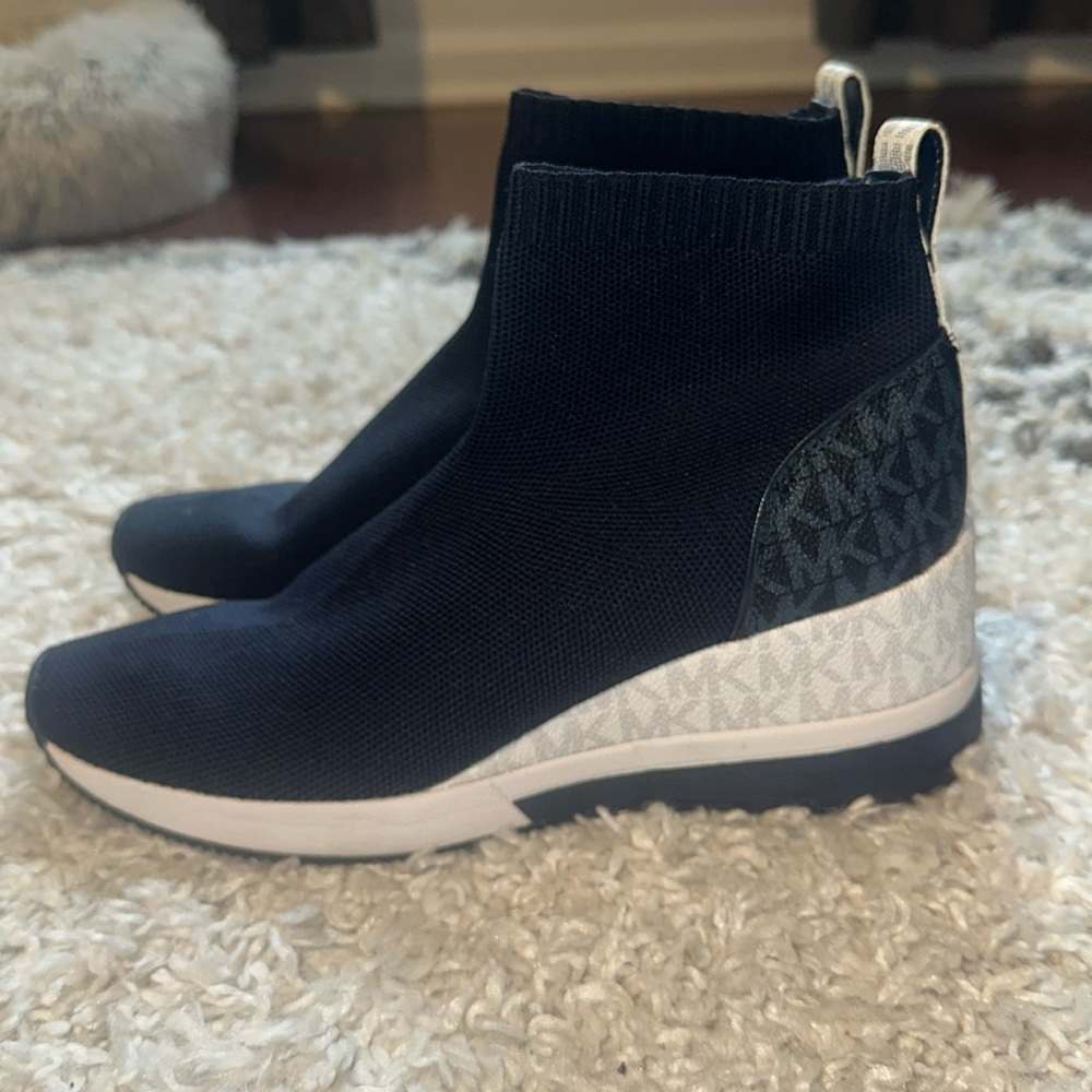 Michael Kors Skylar boot
